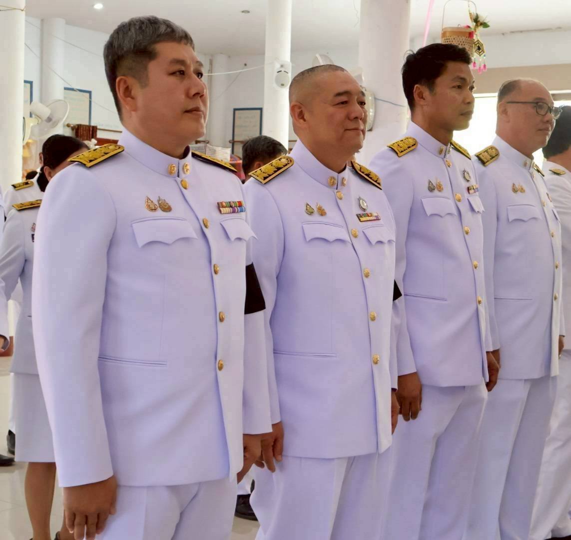 เข้าร่วมพิธี พระราชทานเพลิงศพ นายสมพงษ์ ศรีสุข ผู้เสียชีวิตจากกรณีอุบัติเหตุโครงเหล็ก LG ถล่ม บริเวณถนนพระราม 2
